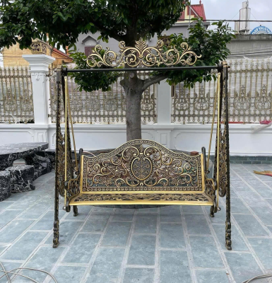 Bàn ghế nhôm đúc sân vườn: Giải pháp hoàn hảo cho không gian ngoài trời của bạn