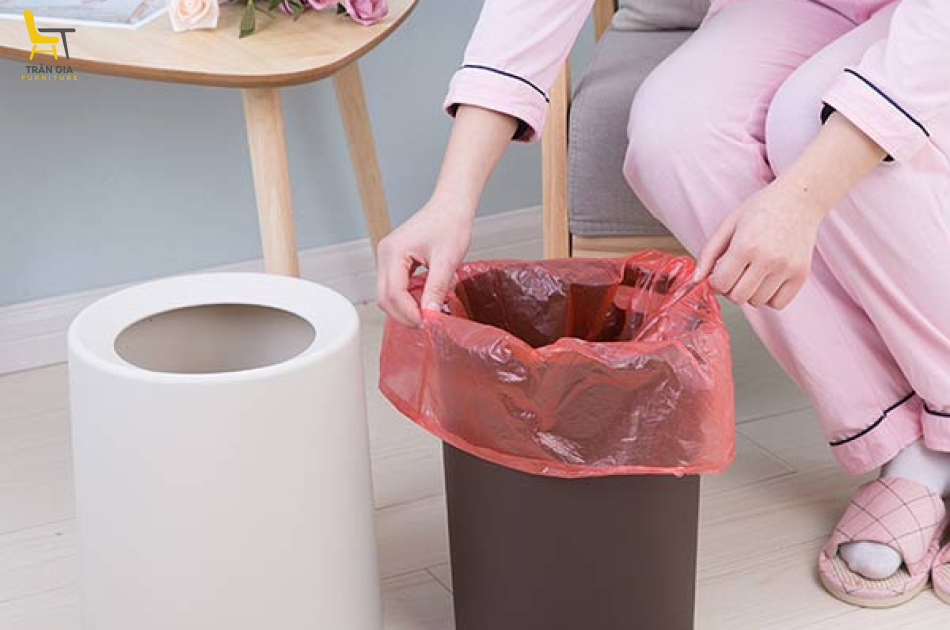 Thùng rác nhựa 2 lớp 12L màu trắng, đen